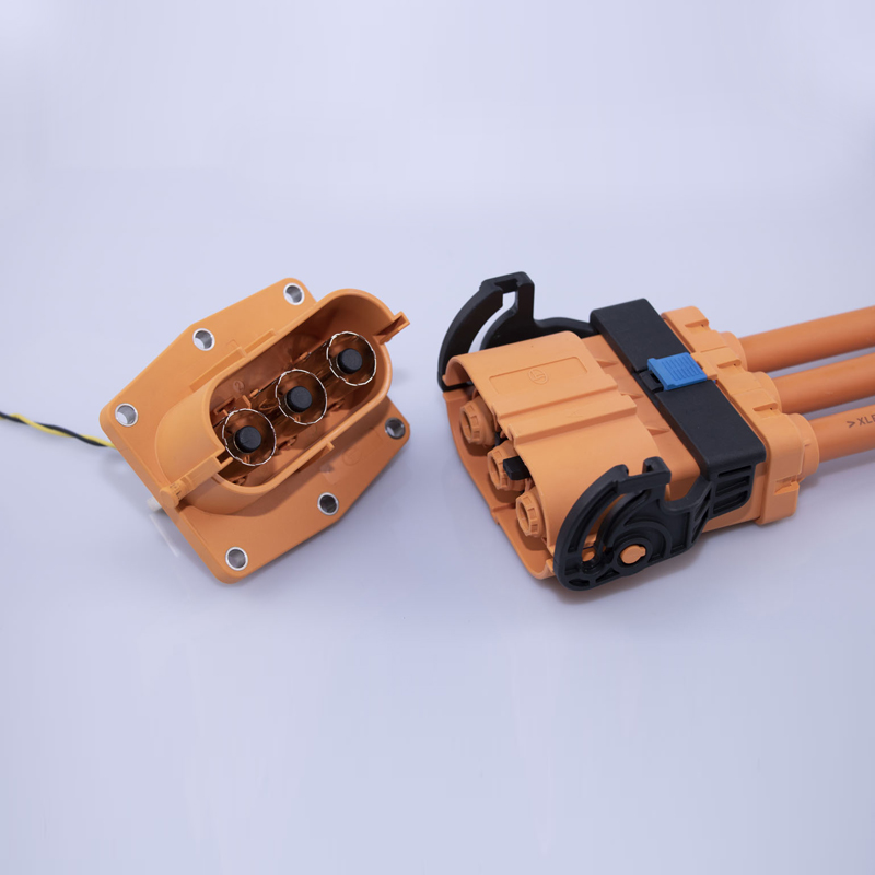 8mm three hole straight connector